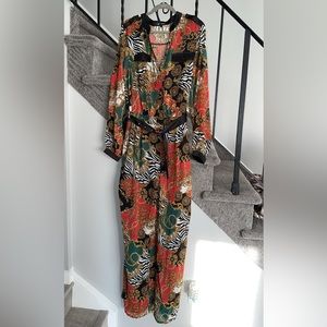 Curvy Sense. Plus size jumpsuit.